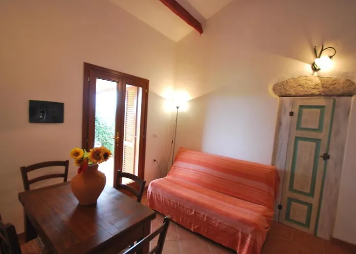 Lu Stazzu Di Tarraolta Vignola Mare