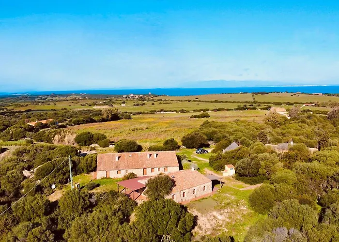 Lu Stazzu Di Tarraolta Vignola Mare