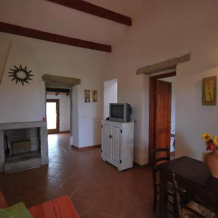 Lu Stazzu Di Tarraolta Apartmanhotel 3*