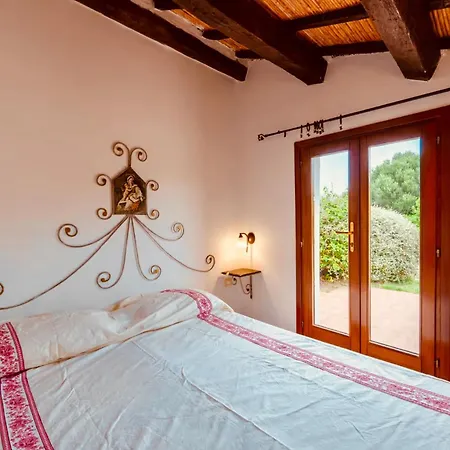 Lu Stazzu Di Tarraolta Vignola Mare