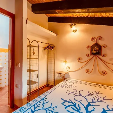 Lu Stazzu Di Tarraolta Aparthotel *