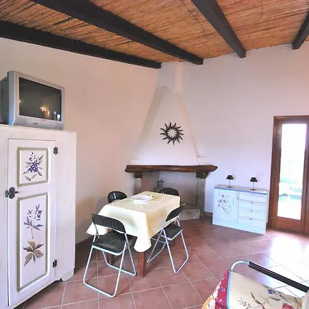 Lu Stazzu Di Tarraolta Vignola Mare