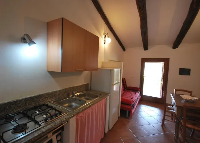 Lu Stazzu Di Tarraolta Vignola Mare