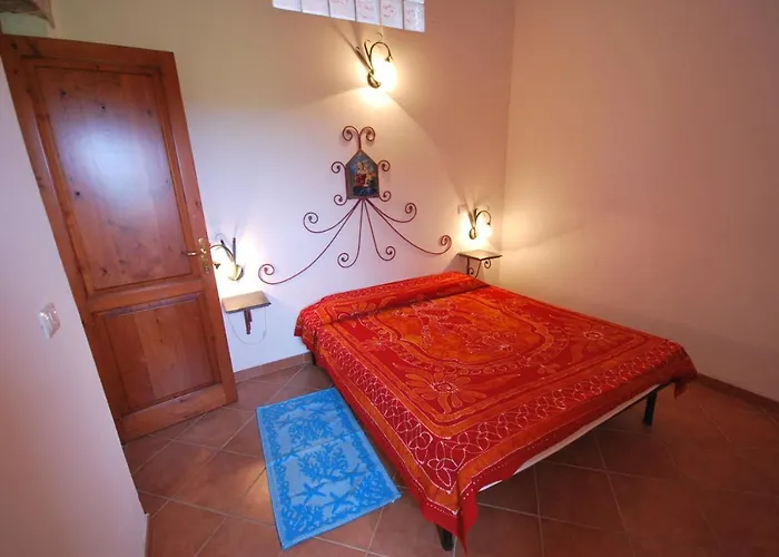 Lu Stazzu Di Tarraolta Aparthotel 3*