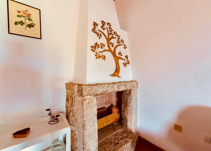 Lu Stazzu Di Tarraolta Aparthotel