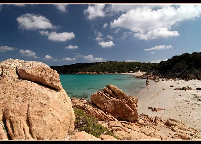 Lu Stazzu Di Tarraolta Aparthotel 3*