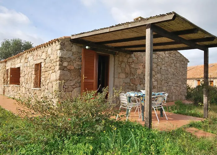 Lu Stazzu Di Tarraolta Aparthotel Vignola Mare